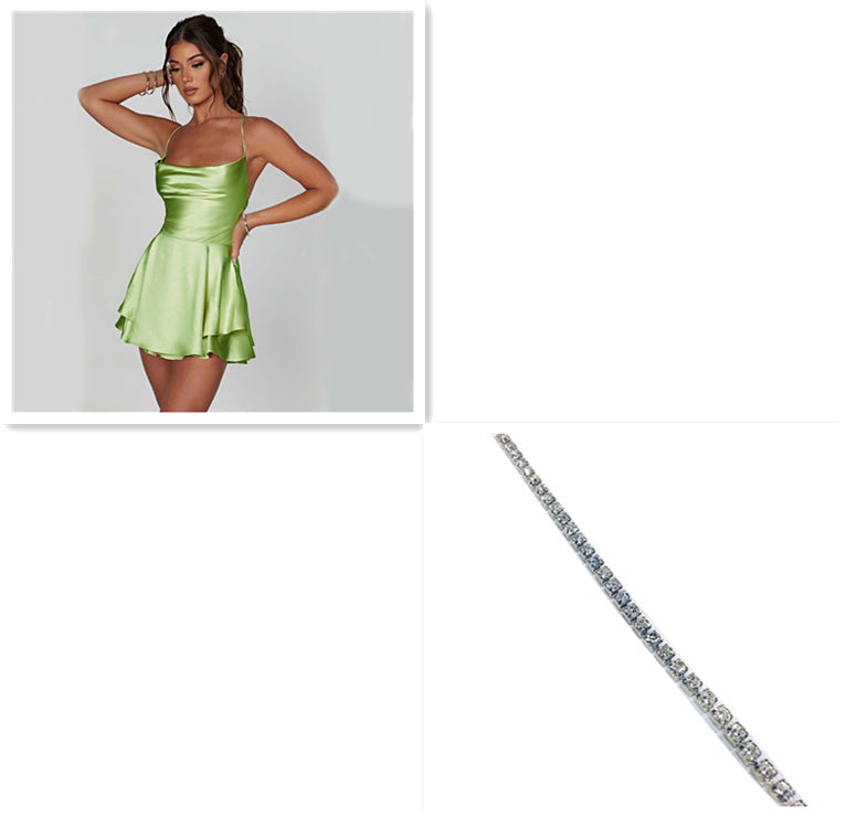 Robe courte satinée – coupe évasée