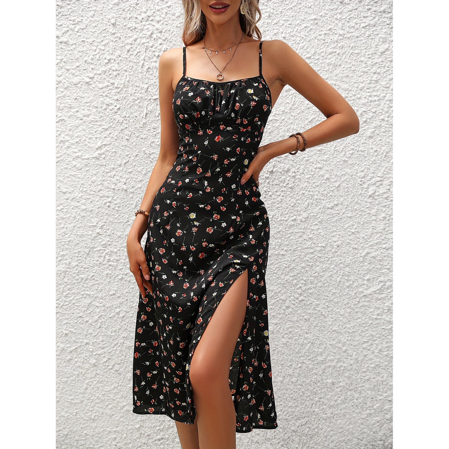 Robe longue à bretelles – imprimé à pois, fente sexy et coupe fluide