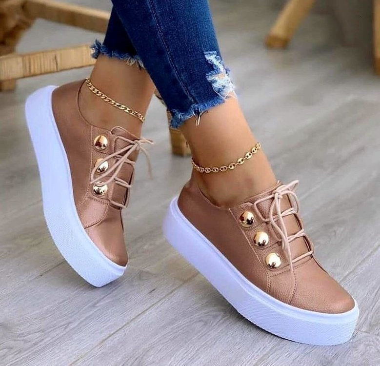 Baskets Décontractées Femme à Lacets et Rivets – Style Moderne & Confortable
