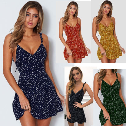 Robe courte à pois – bretelles fines, col V, coupe évasée estivale